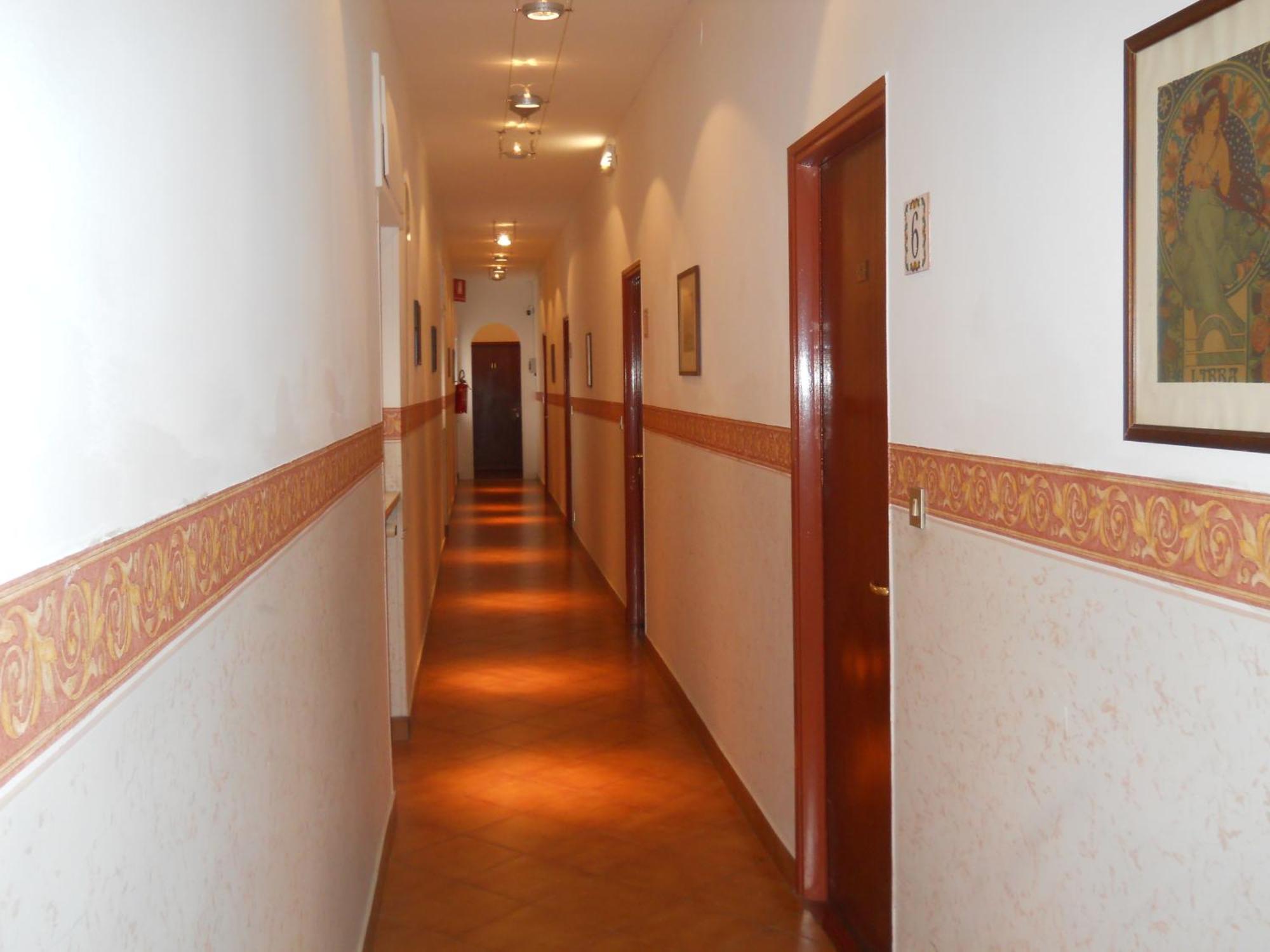 Hotel Il Rustichello Lonato Bagian luar foto